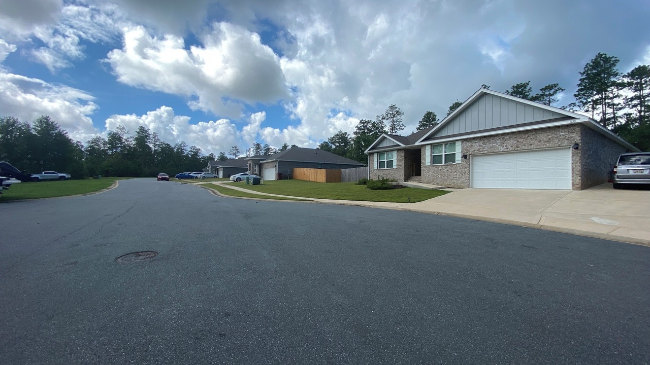 Photo of Outdoor in Laurel Hill