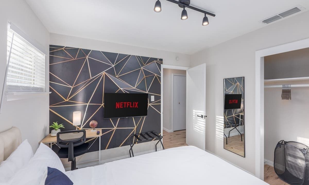Photo of Bedroom in Farmers Branch