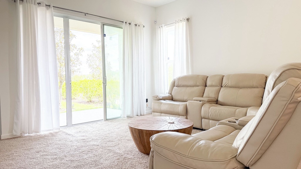 Photo of Livingroom in Sunbeam