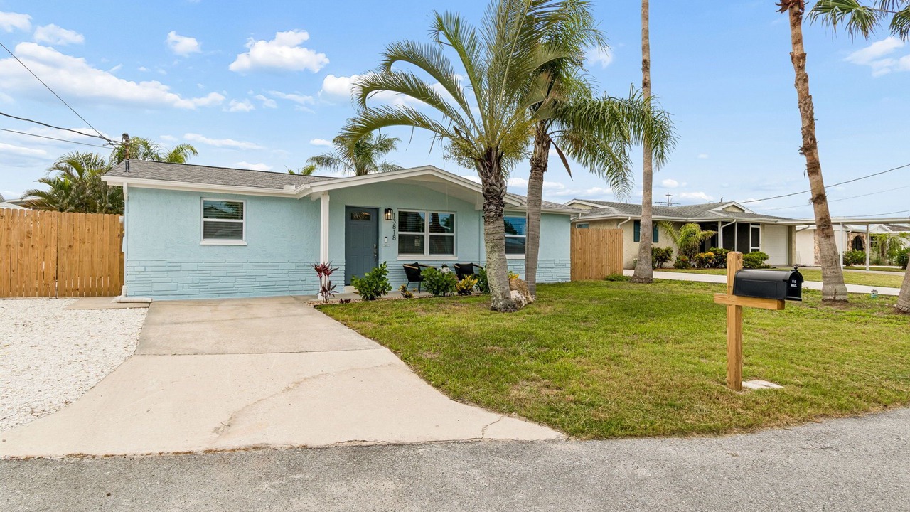 Photo of Outdoor in Hudson Beach Estates