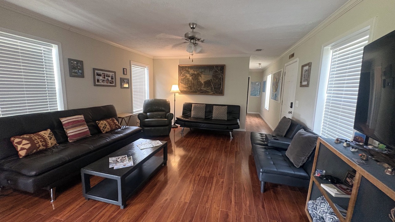 Photo of Livingroom in Buras-Triumph