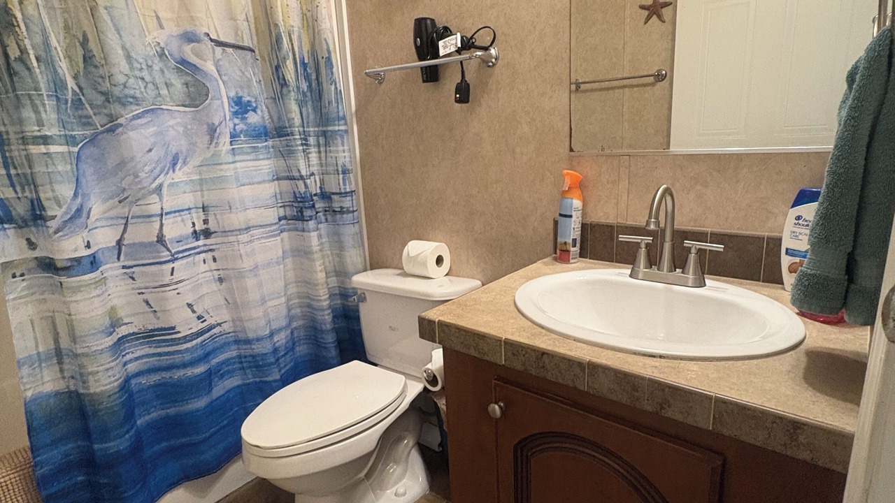 Photo of Bathroom in Buras-Triumph