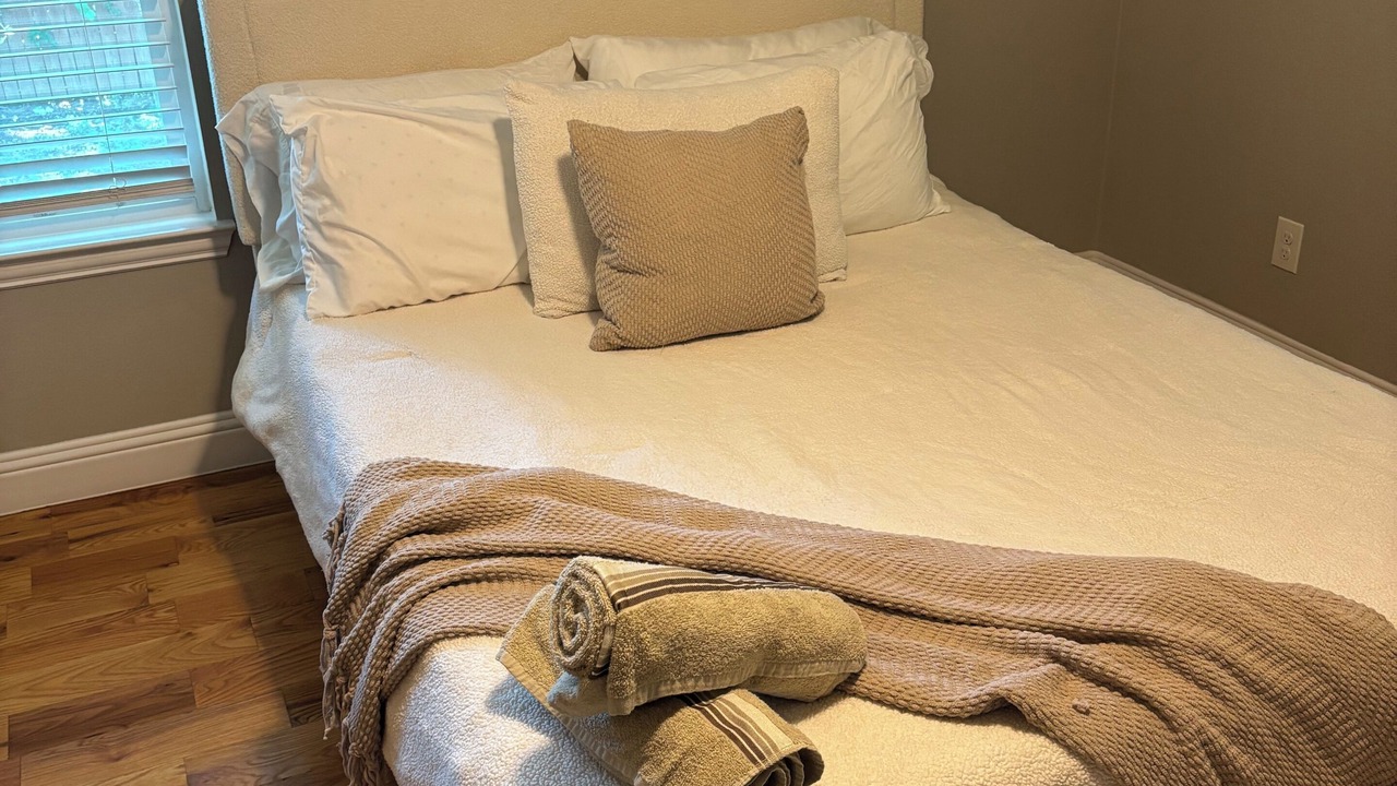 Photo of Bedroom in Oak Cliff