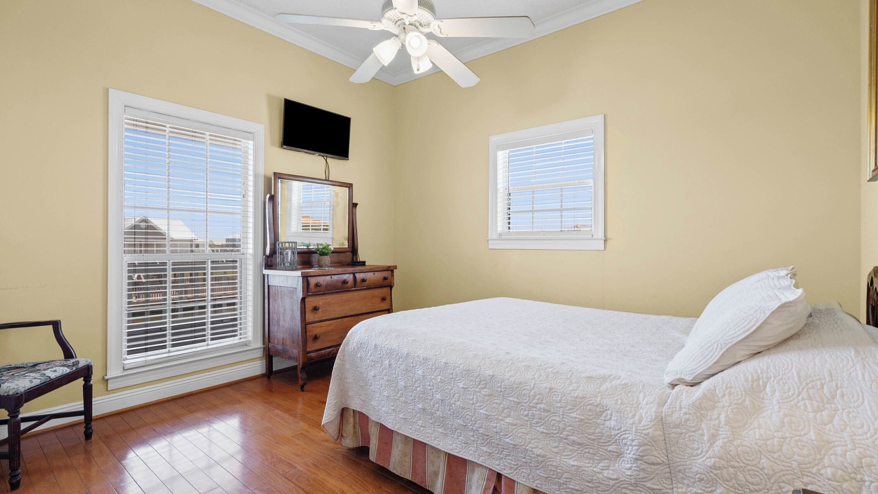 Photo of Bedroom in Silver Cay