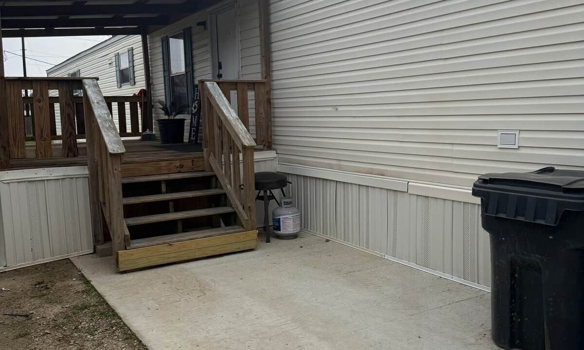 Photo of Patio Balcony in Bridge City
