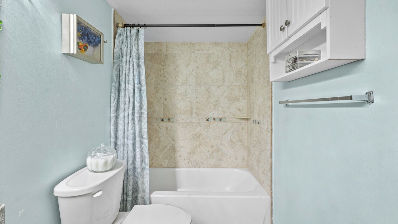 Photo of Bathroom in Plantation