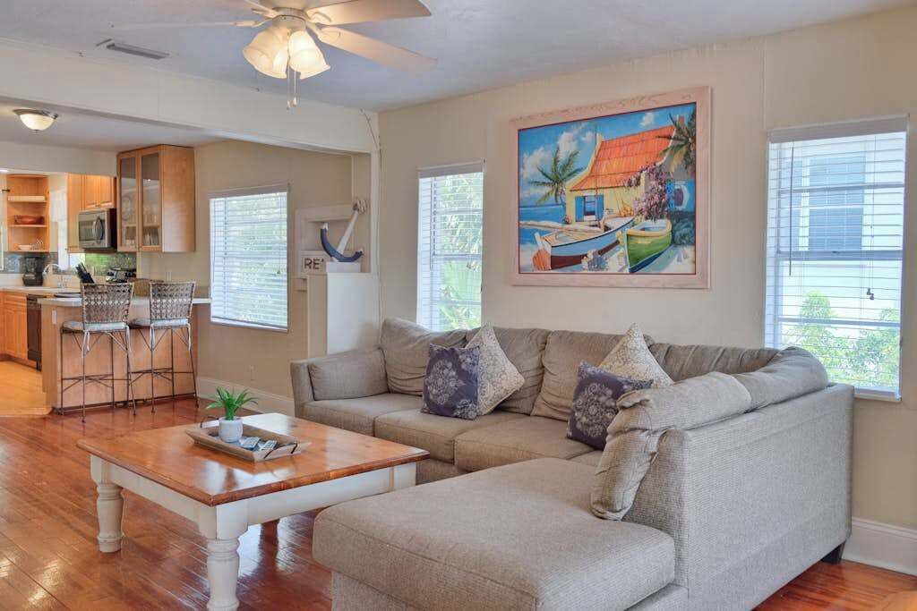 Photo of Livingroom in Ilexhurst