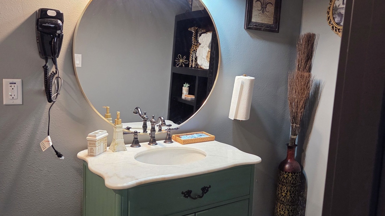 Photo of Bathroom in Pine Bluff