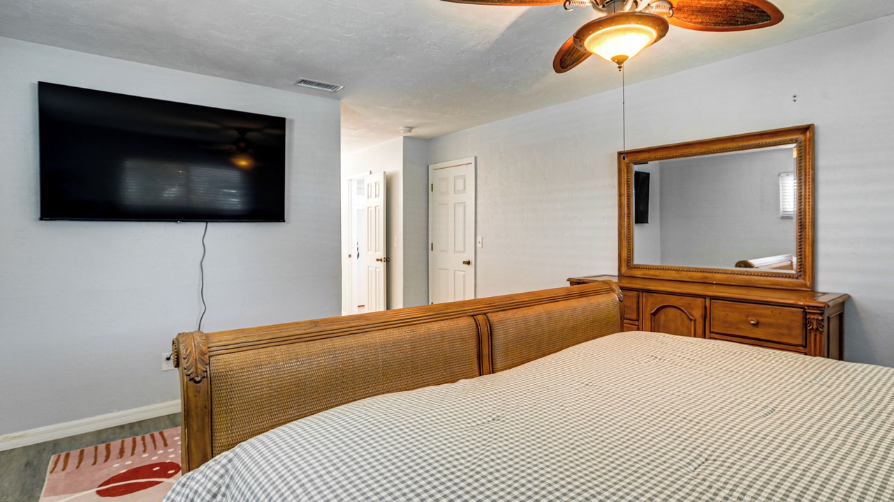 Photo of Bedroom in Sleepy Hollow