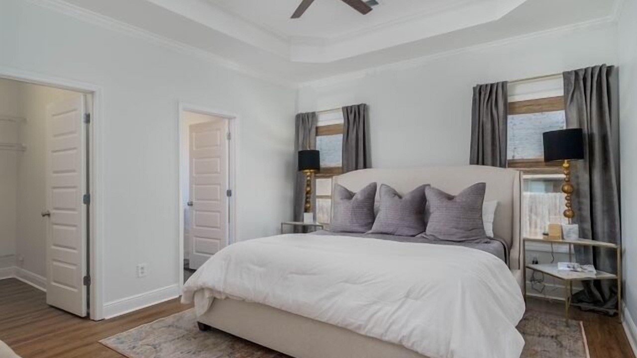 Photo of Bedroom in Northport