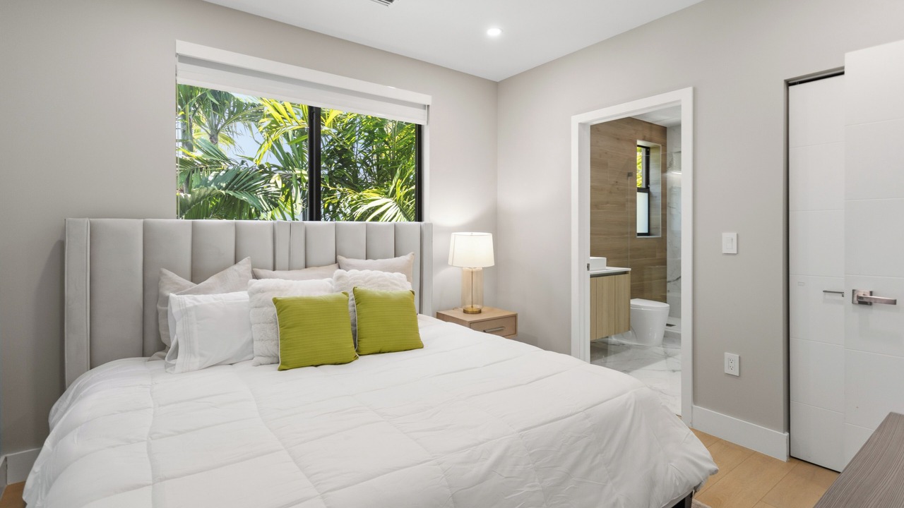 Photo of Bedroom in Tarpon River