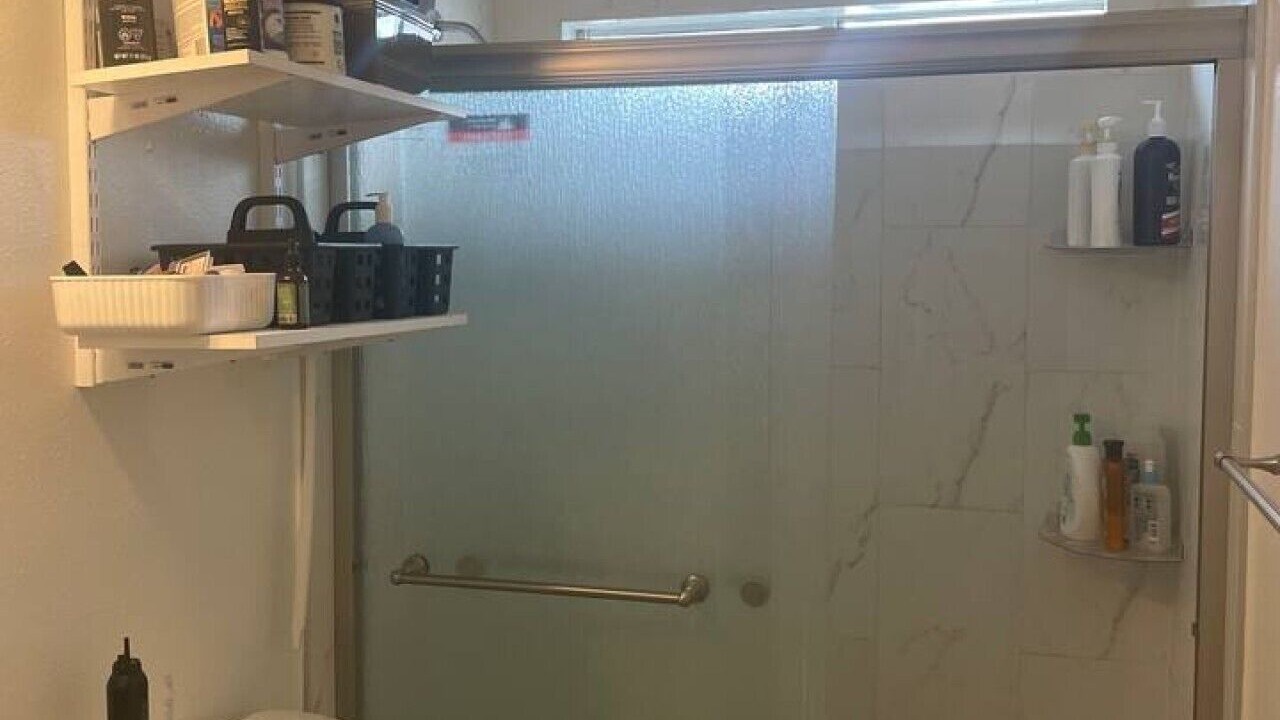 Photo of Bathroom in Clodine