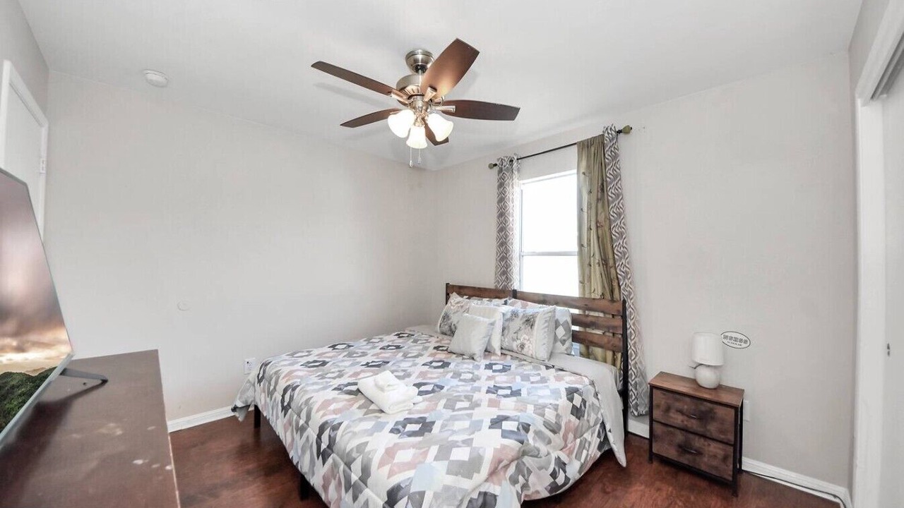 Photo of Bedroom in Clodine