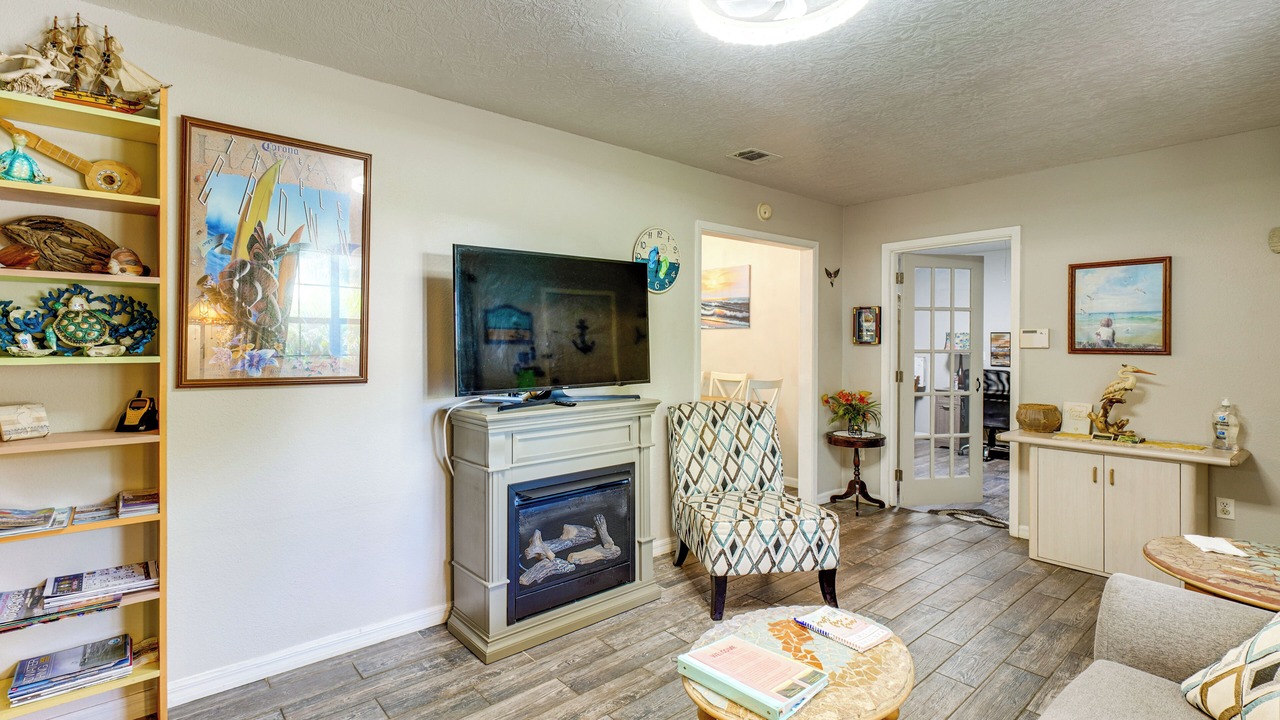 Photo of Livingroom in Gautier