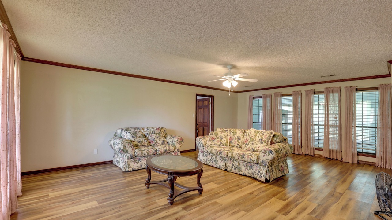 Photo of Livingroom in Shreveport