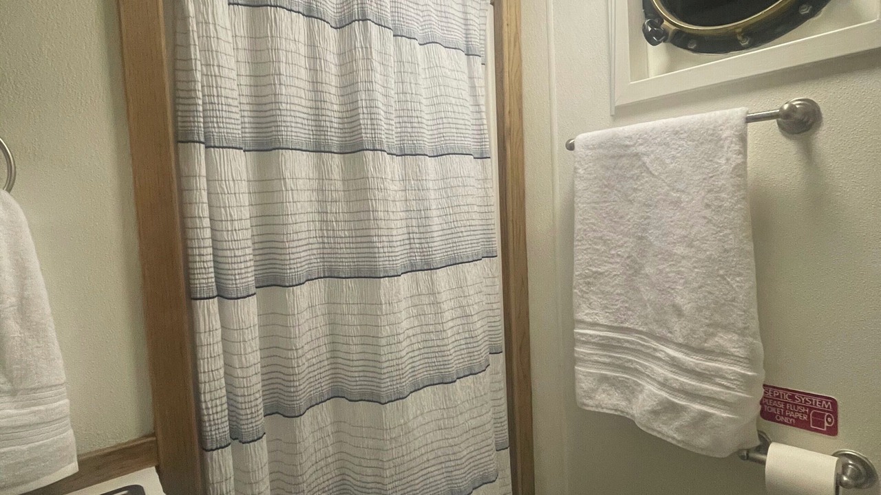 Photo of Bathroom in Golden Meadow