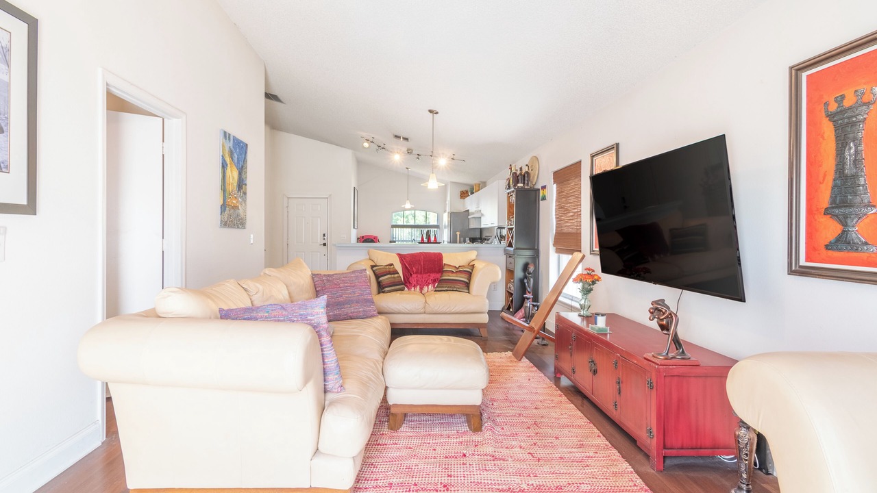 Photo of Livingroom in Pine Hills