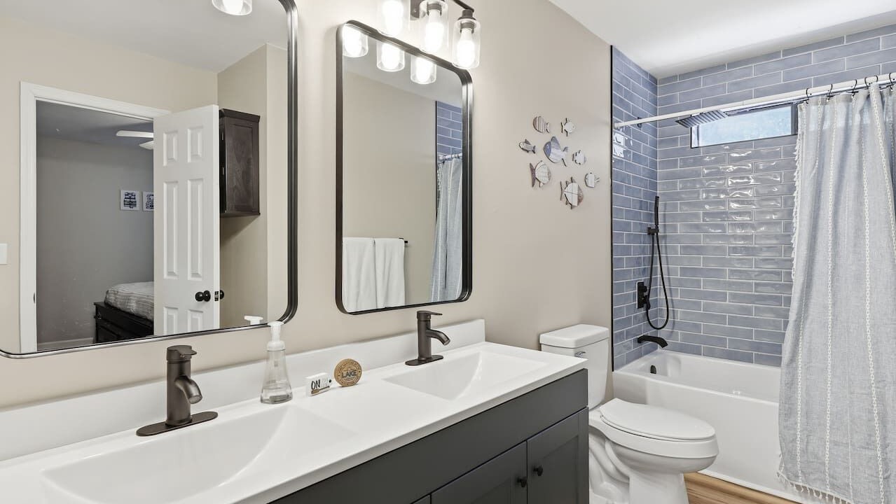 Photo of Bathroom in Dadeville