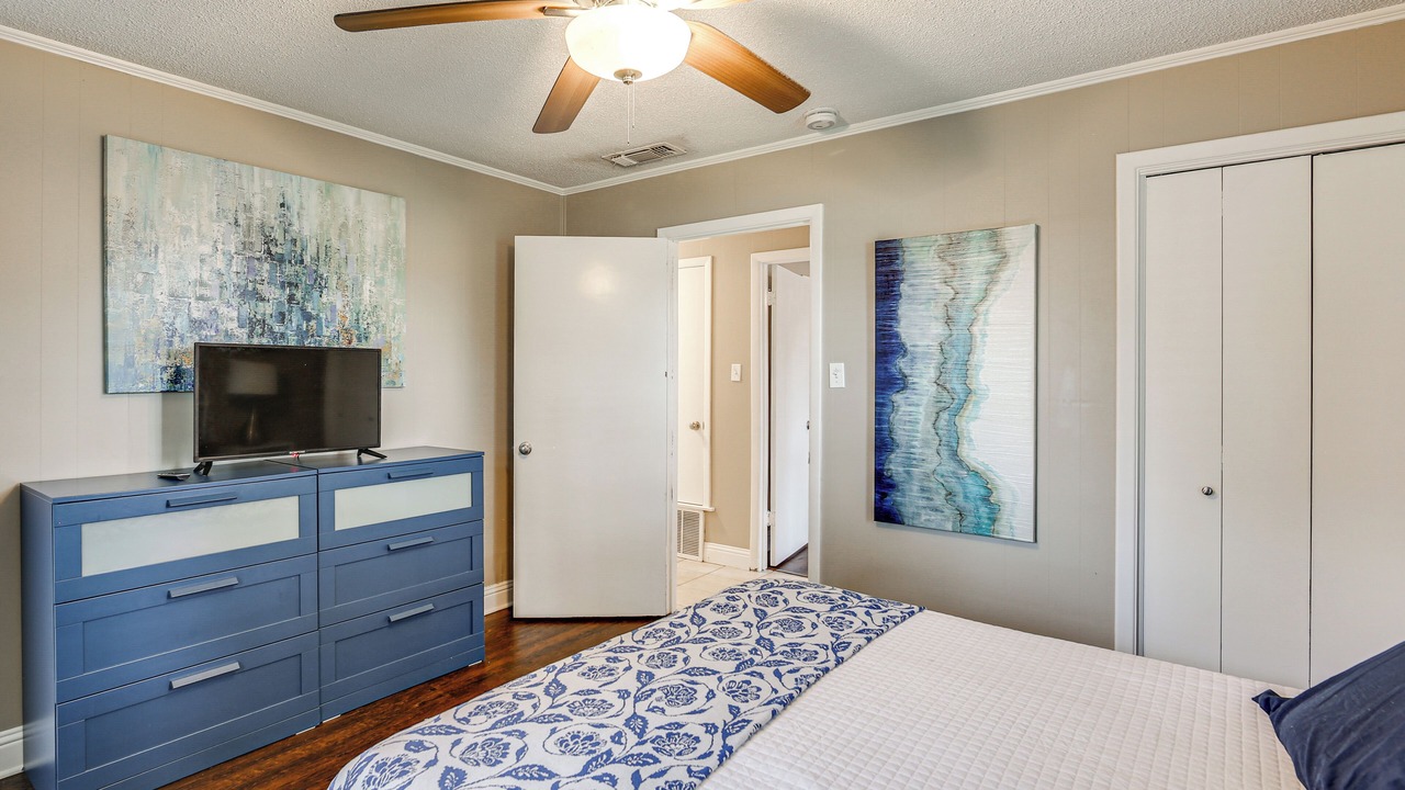 Photo of Bedroom in Gun Barrel City