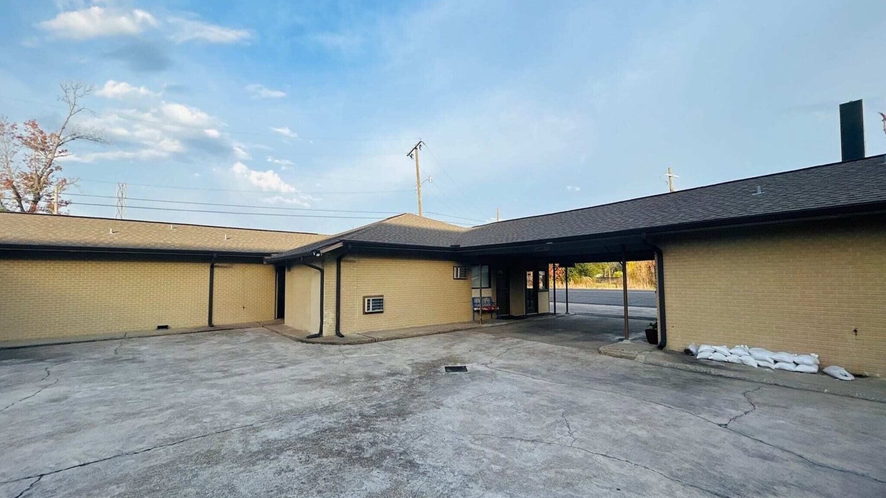 Photo of Outdoor in Sulphur