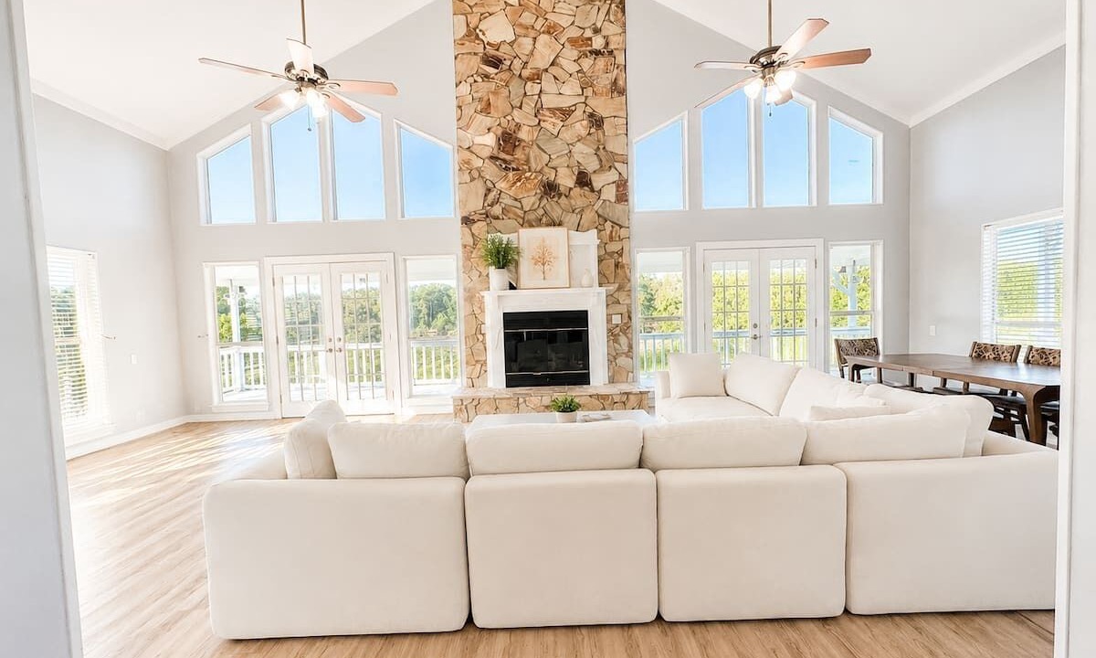 Photo of Livingroom in D'Iberville