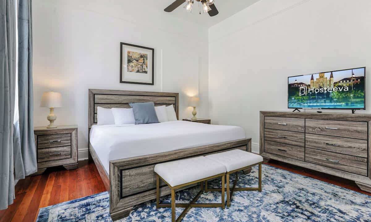 Photo of Bedroom in Freret