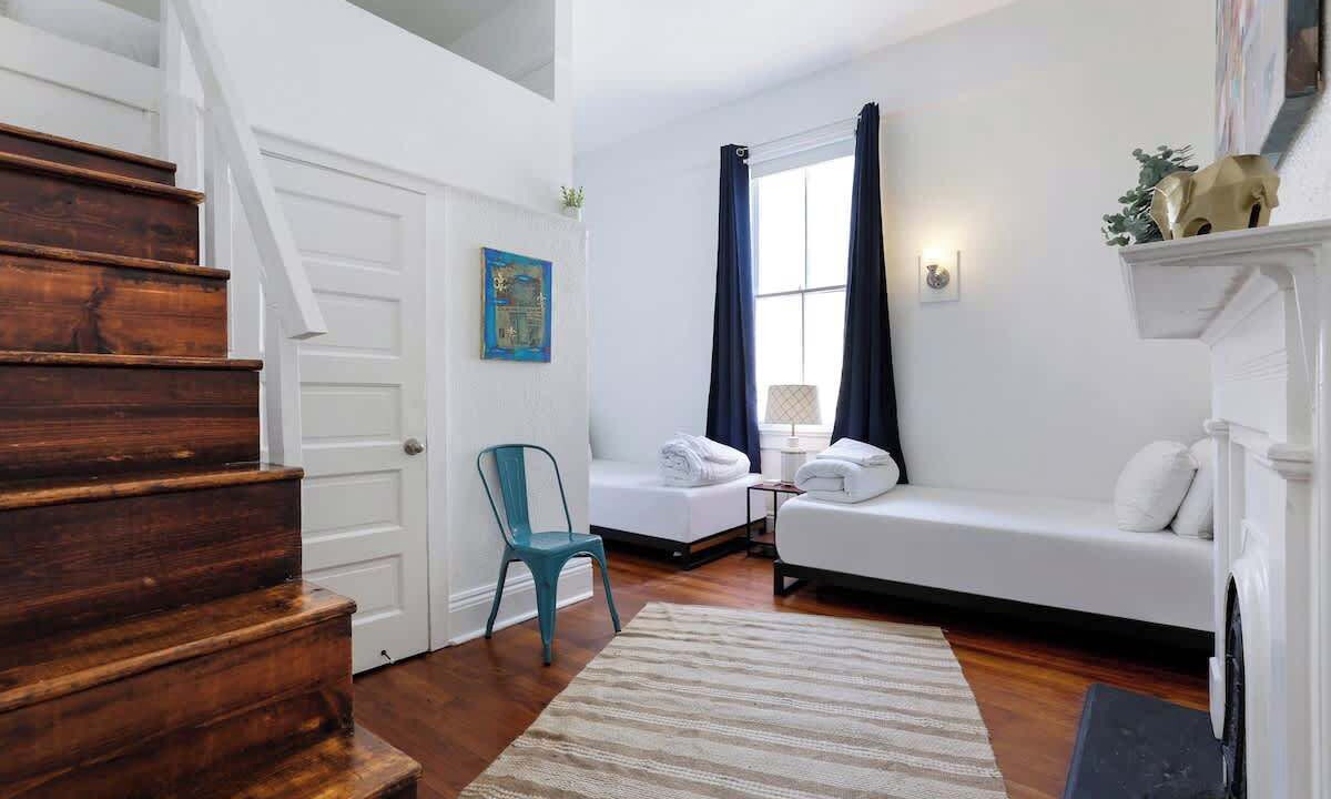 Photo of Bedroom in Freret