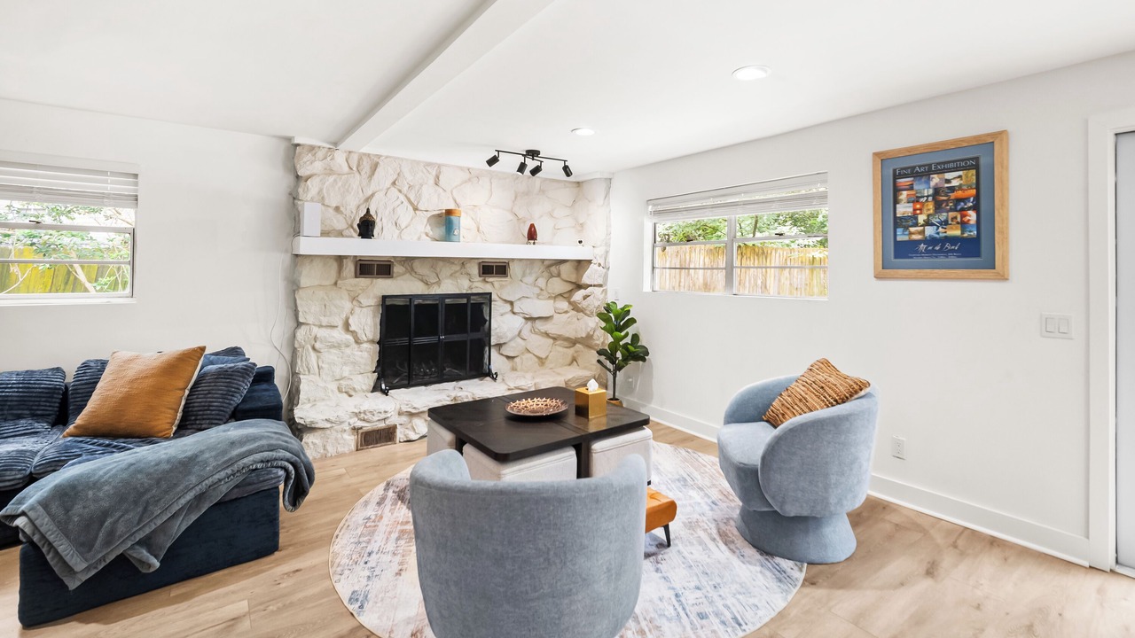 Photo of Livingroom in Southside