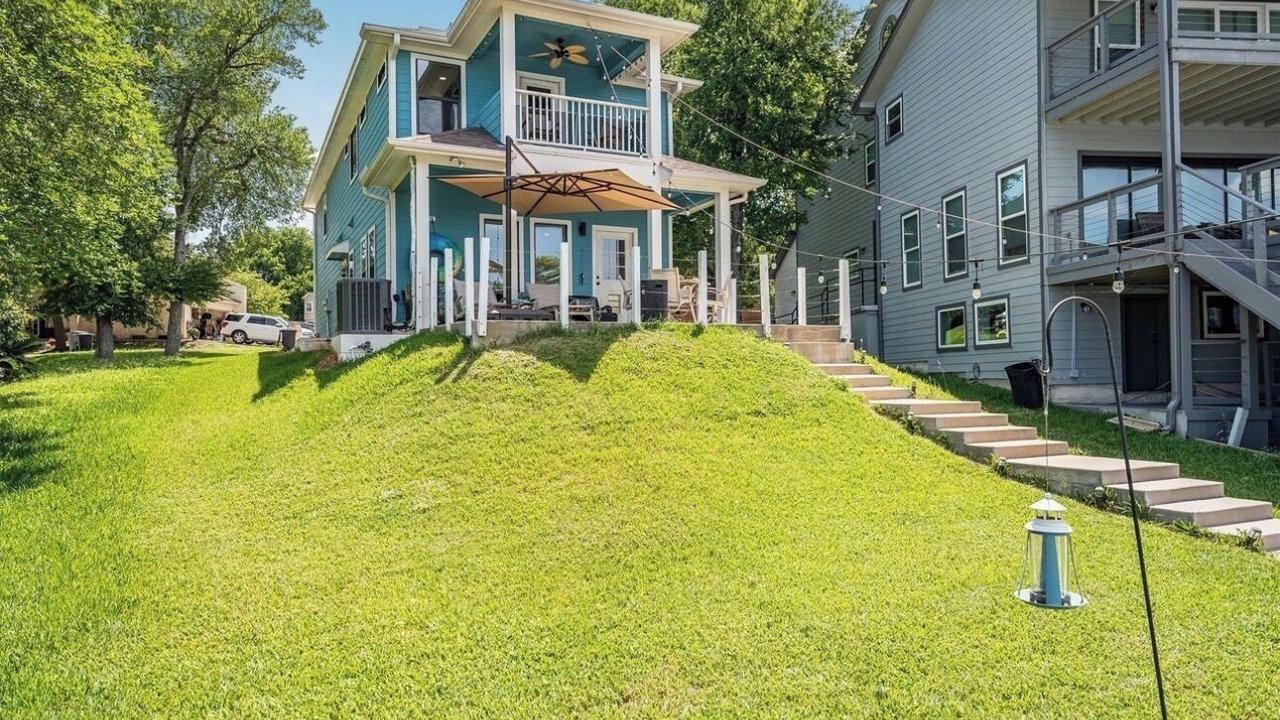 Photo of Outdoor in April Sound