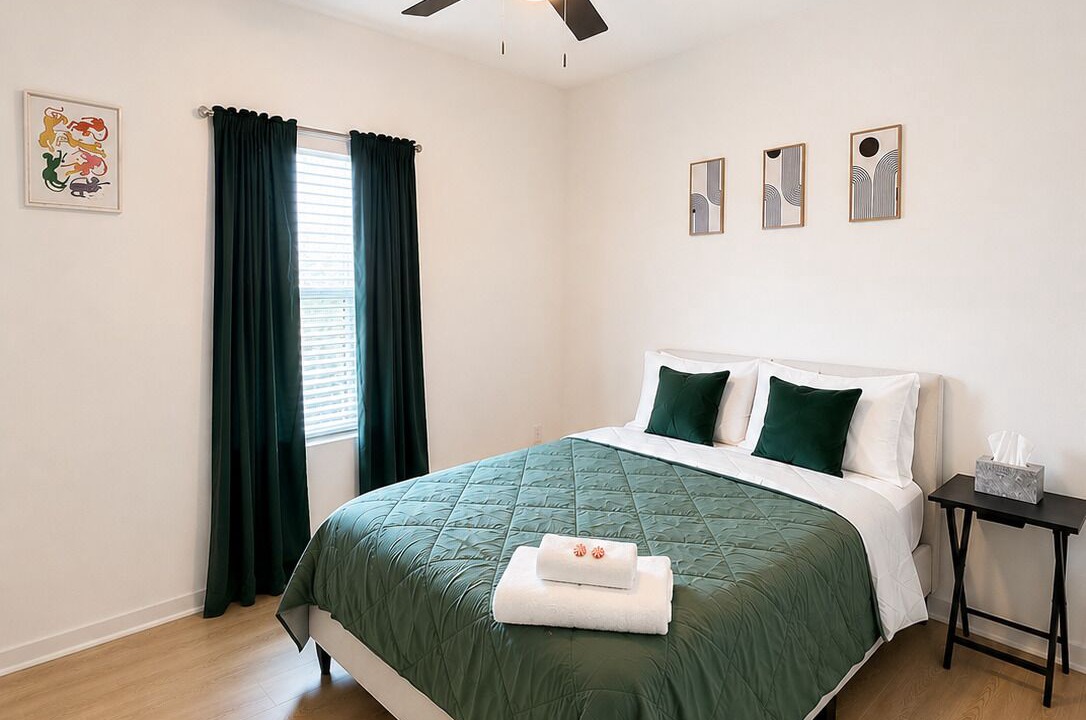 Photo of Bedroom in Northeast Houston