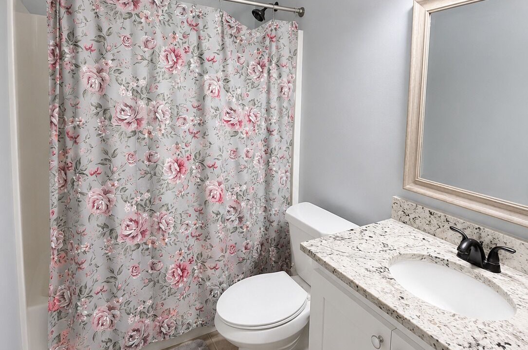 Photo of Bathroom in Gonzales