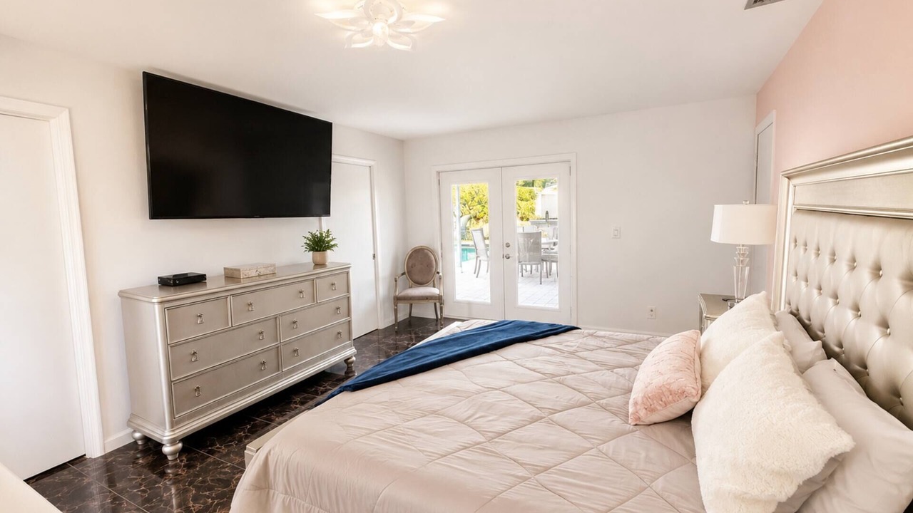 Photo of Bedroom in Deerfield Beach
