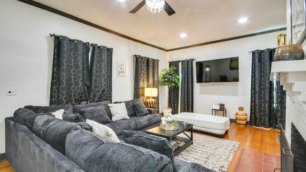 Photo of Bedroom in Greenwood
