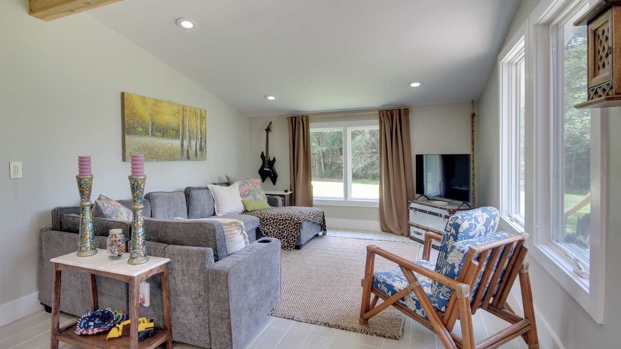 Photo of Livingroom in Ocean Springs