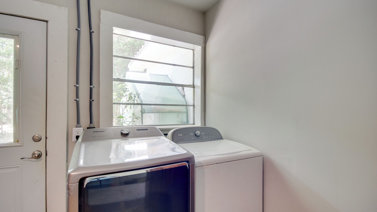 Photo of Bedroom in Ocean Springs
