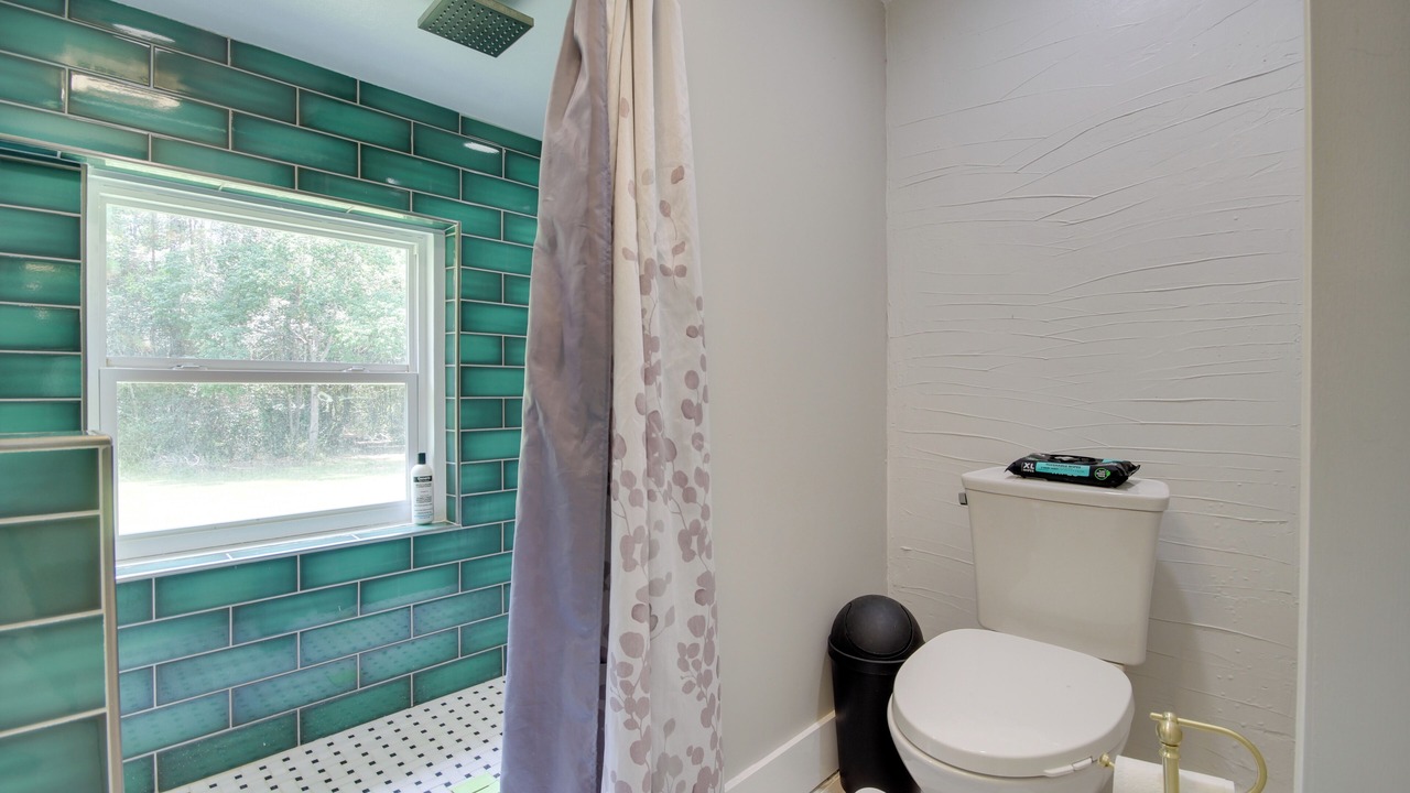 Photo of Bathroom in Ocean Springs