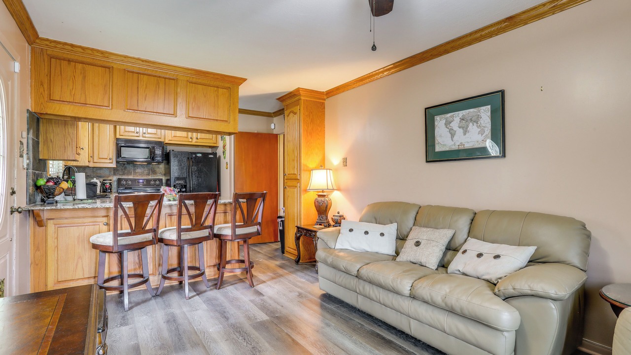 Photo of Livingroom in Scotlandville
