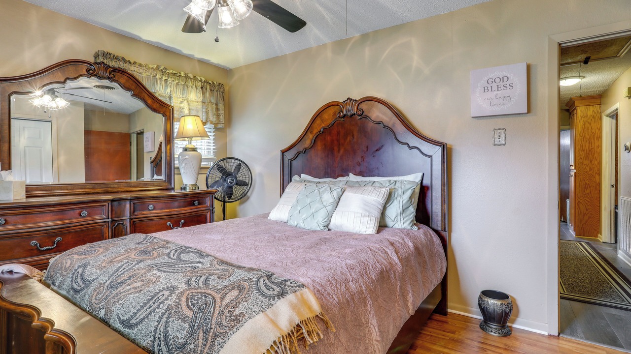 Photo of Bedroom in Scotlandville