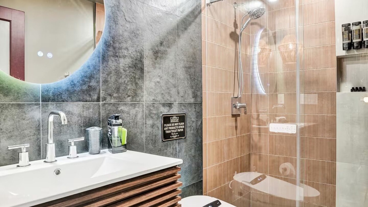 Photo of Bathroom in Wilton Manors