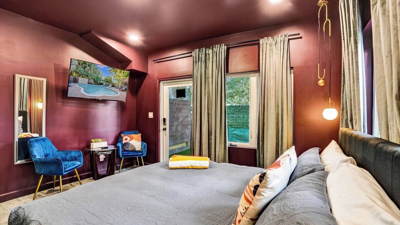 Photo of Bedroom in Wilton Manors