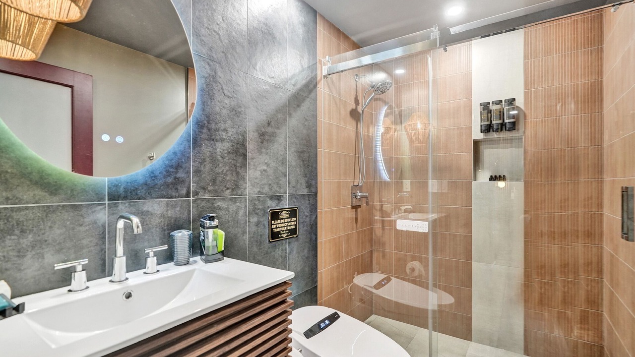 Photo of Bathroom in Wilton Manors