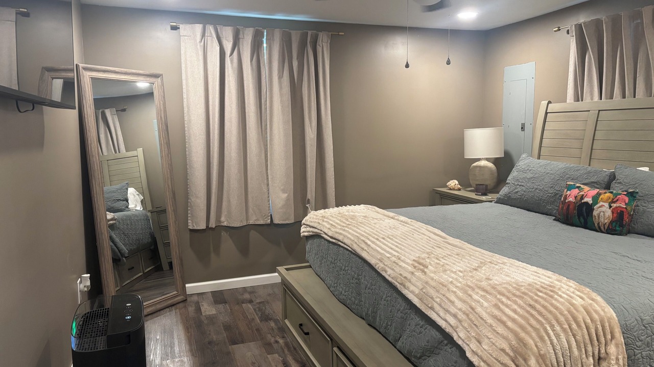 Photo of Bedroom in Hot Springs