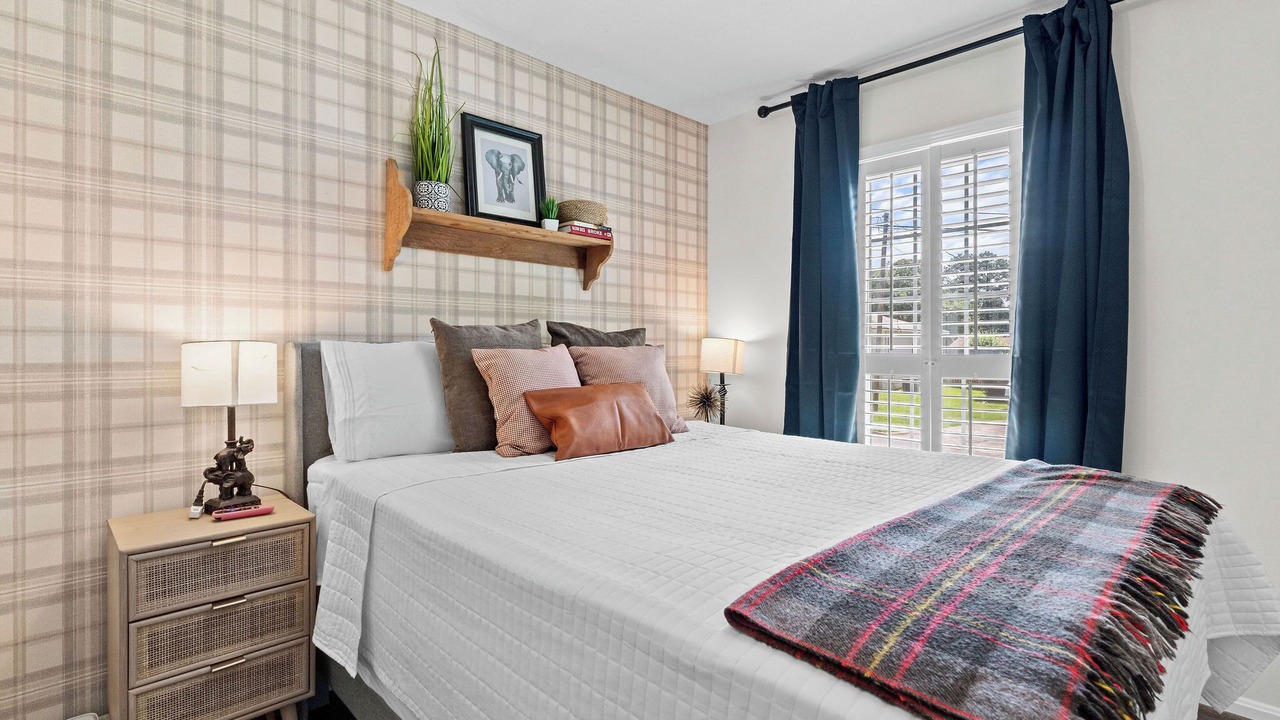 Photo of Bedroom in Northport