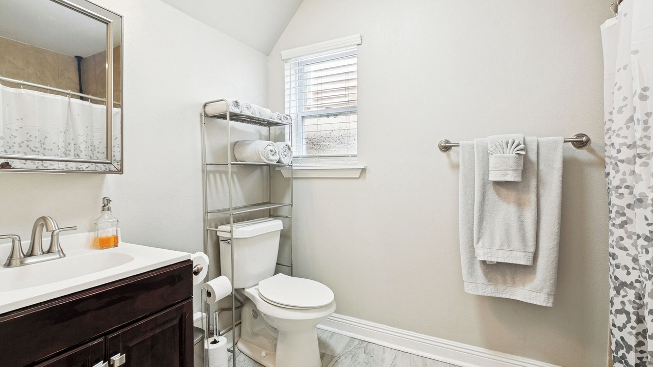 Photo of Bathroom in Broadmoor