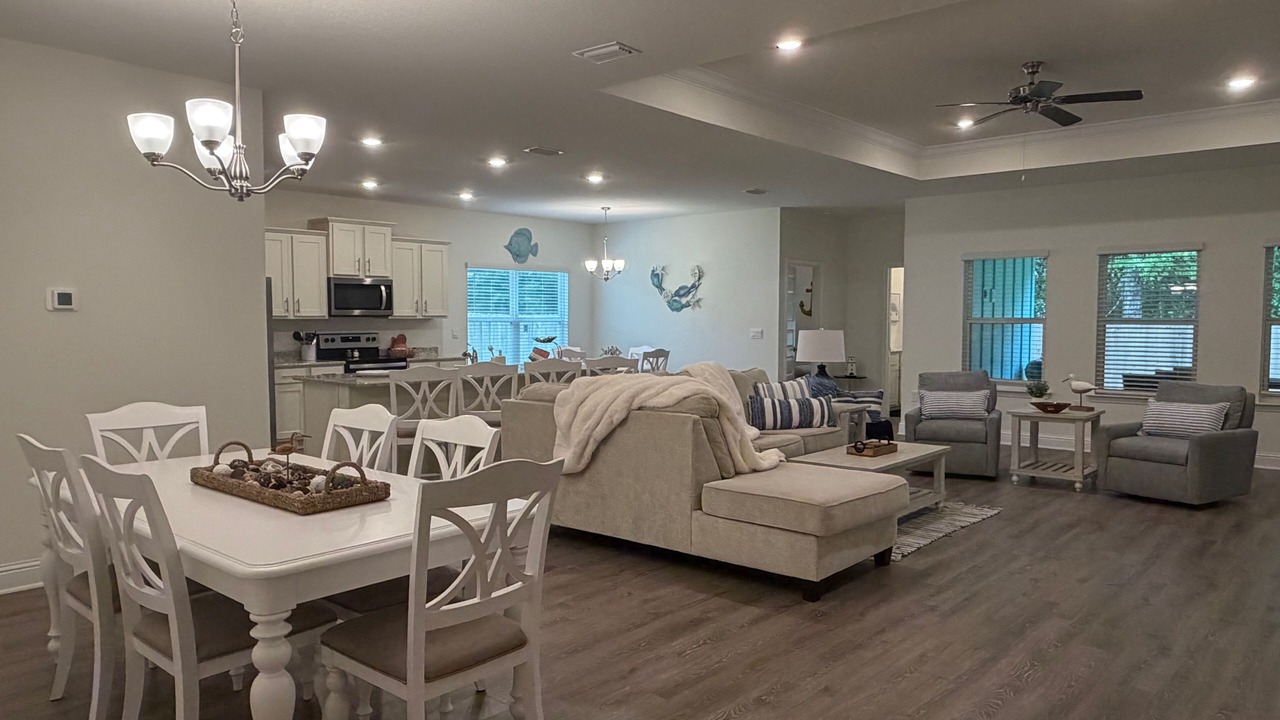 Photo of Livingroom in Foley