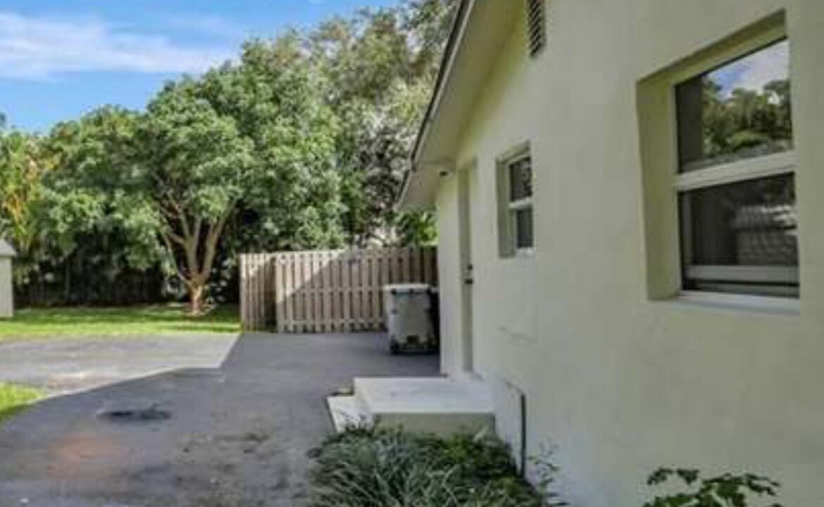 Photo of Outdoor in Pompano Beach