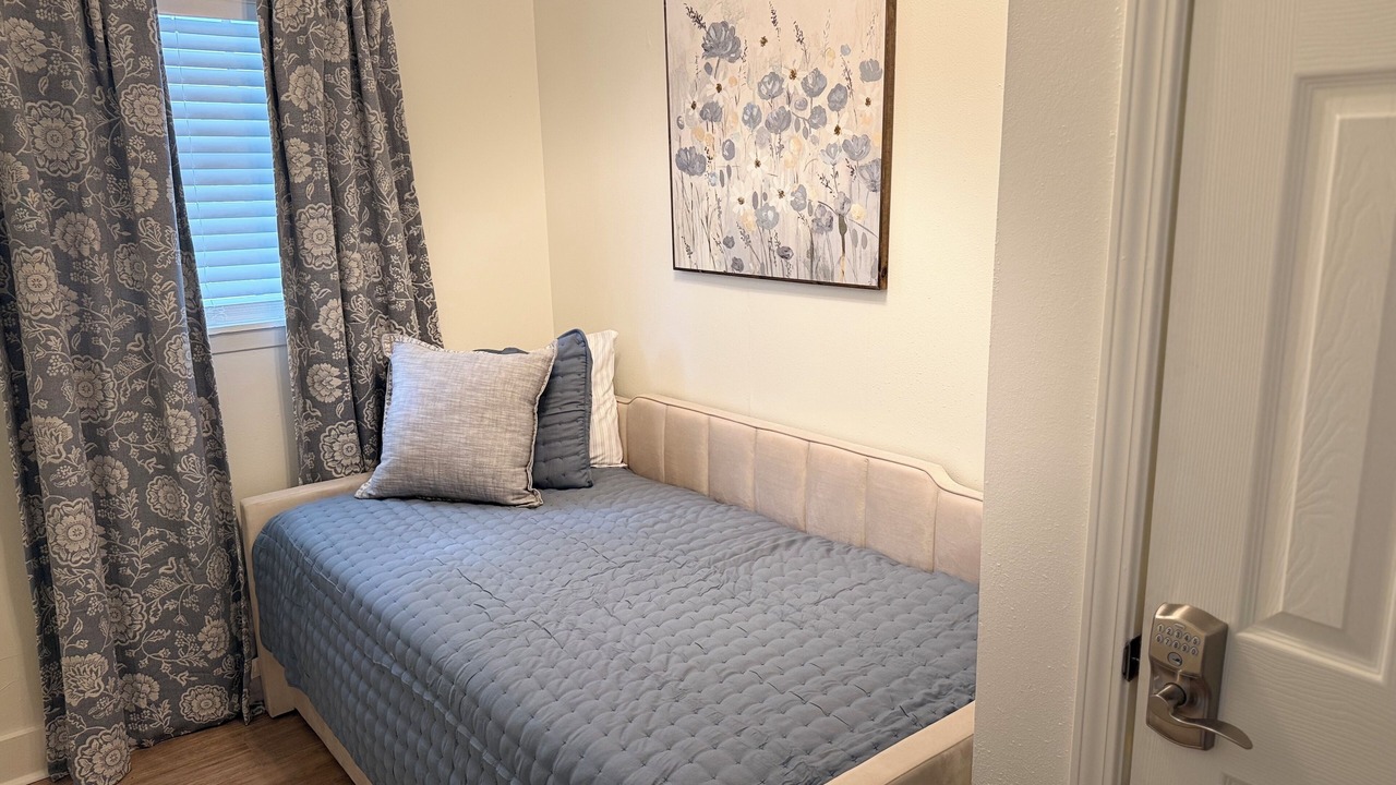 Photo of Bedroom in Grand Bay