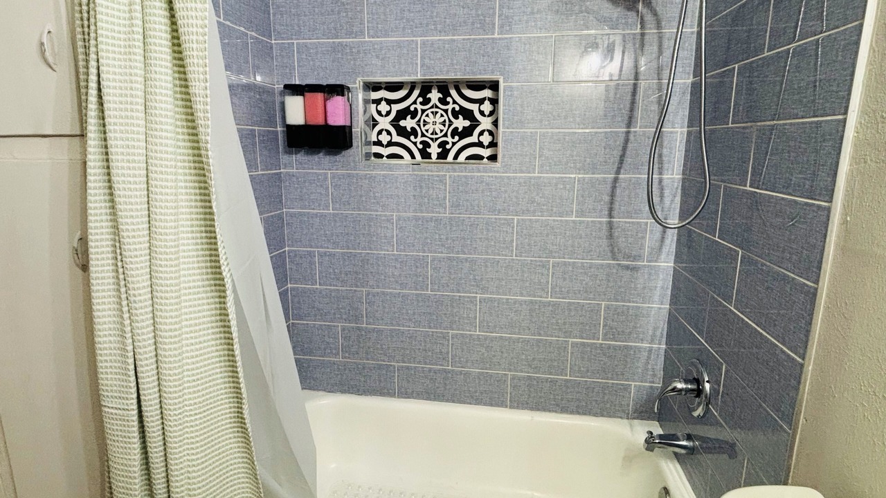 Photo of Bathroom in Highland Historic District