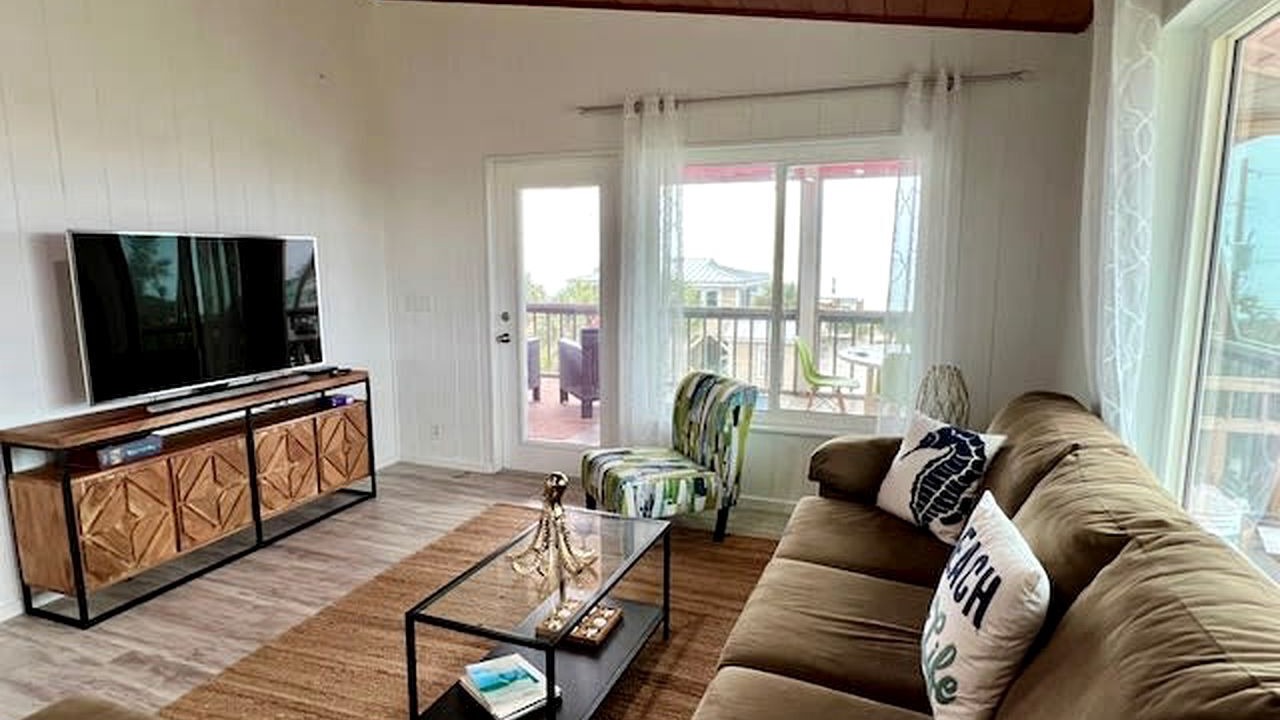 Photo of Livingroom in Placida