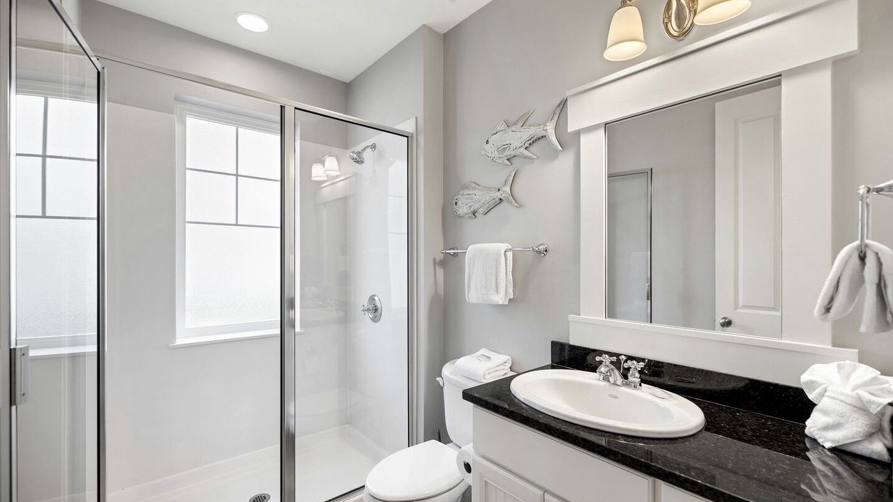Photo of Bathroom in Laurel Grove